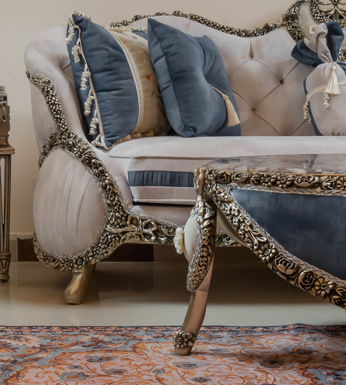 Lustro Opulence Sofa